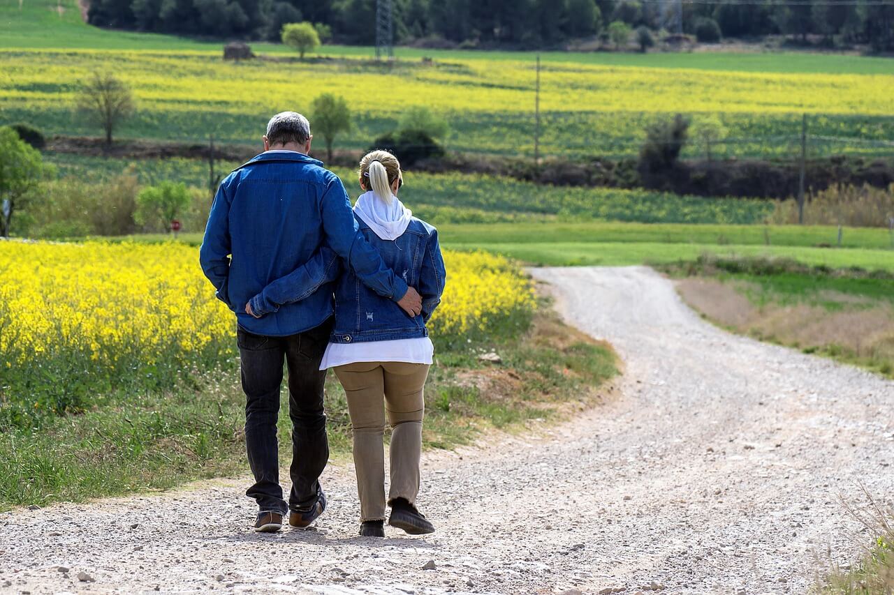 walking for mental health to reduce stress and anxiety naturally