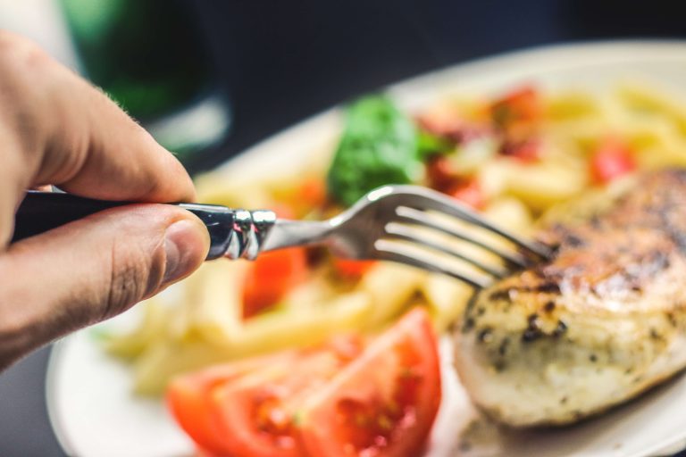 A healthy post-workout meal with nutritious foods to support faster recovery
